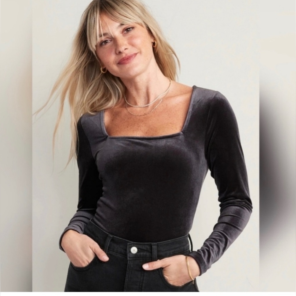 Old navy velvet square neckline slleeve bodysuit NWT Silvery grey